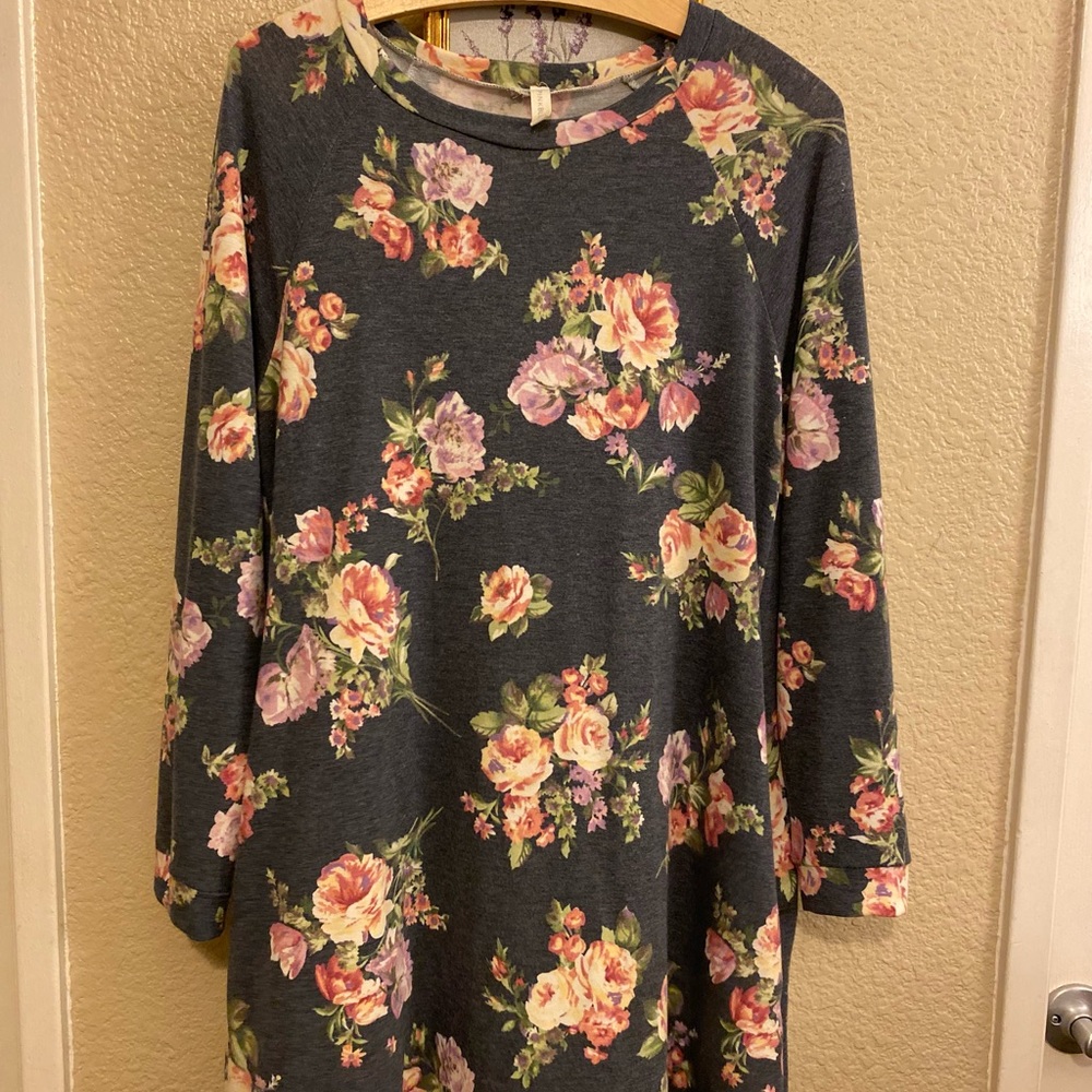Pinkblush lightweight sweater dress grey/floral Size M/L
